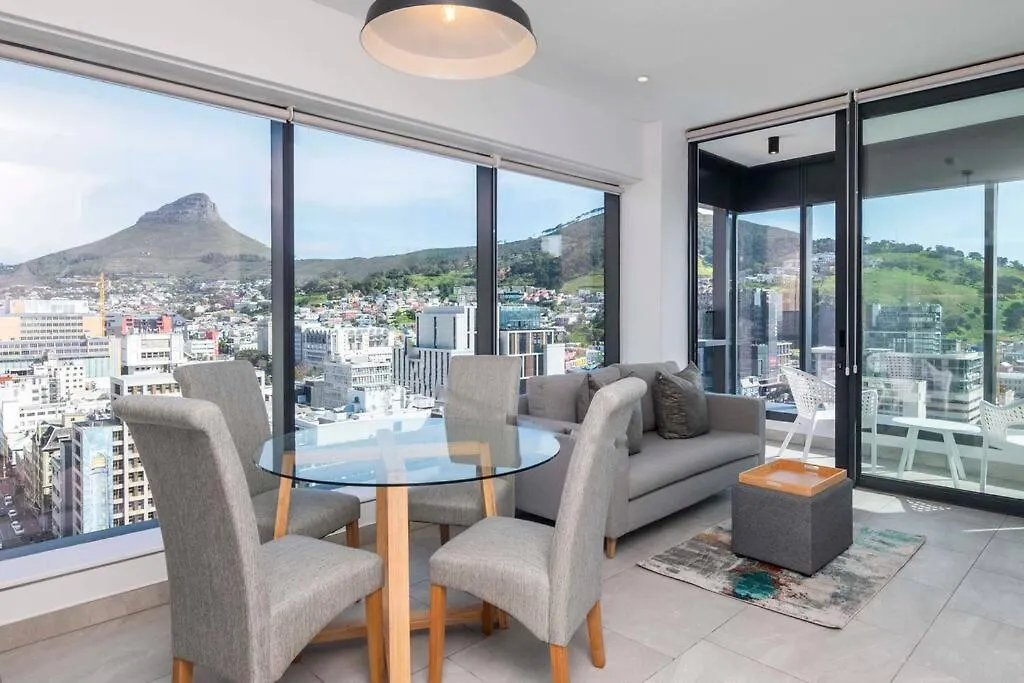 Stunning One Bed At The Rubik Daire Cape Town