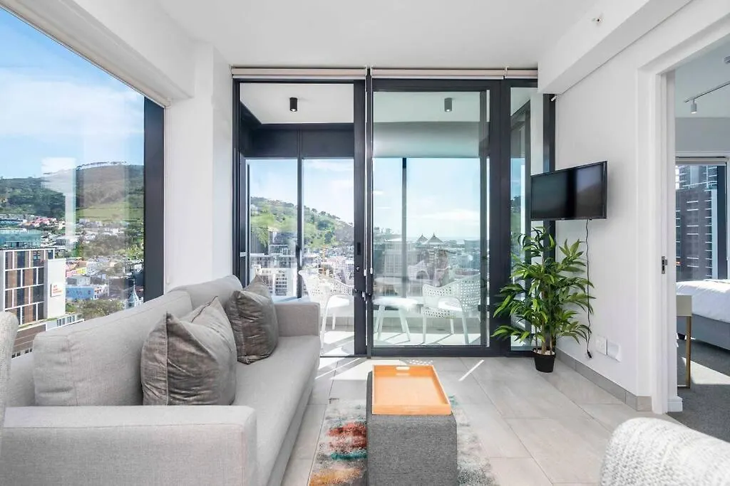 Stunning One Bed At The Rubik Daire Cape Town
